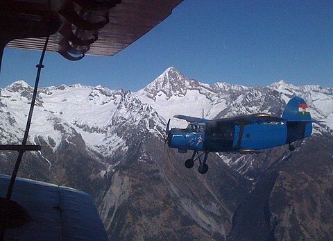 Die HA-ABA vor dem Bietschhorn.