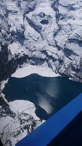 Eine eindrücklieche Schlaufe in diesem Bergseekessel.