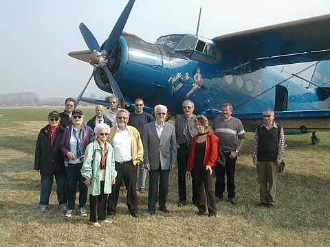 Vor dem Rückflug noch ein Gruppenfoto.