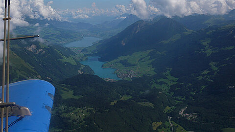 Brünigpass mit Lungern- und Sarnersee.