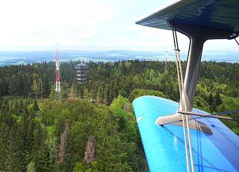 Attergauer Aussichtsturm am Lichtenberg bei Salzburg.