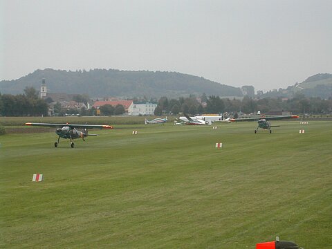 Start der zwei Schweizermilitär Do-27.