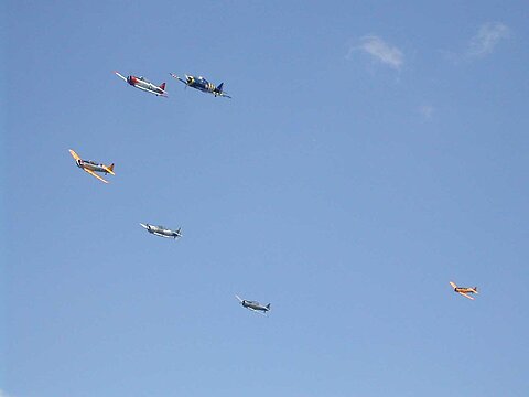 Torra Torra, Angriffe mit North American T-6.