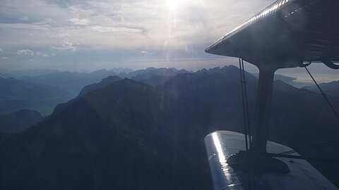 Blick von der Stockhornkette zu den Freiburgeralpen.