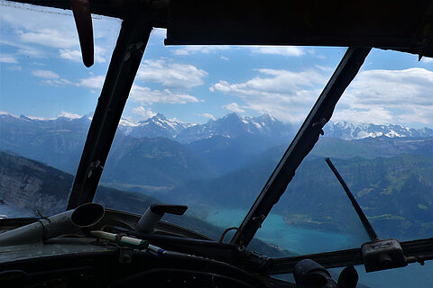 Thunersee Schreckhorn, Eiger und Mönch.