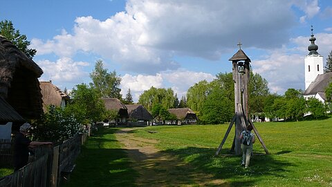 Die aus Ungarn zusammengetragenen Gebäude in der Nähe von Kaposvár.