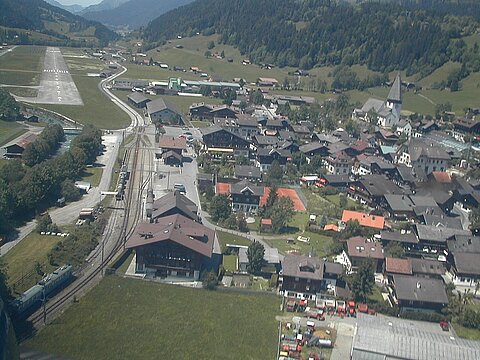 Im Anflug auf Saanen.