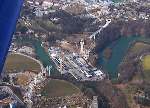 Neue Autobahnbrücke bei Fribourg.