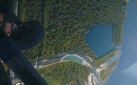 Einmündung der Simme in den Thunersee.