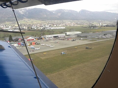 Blick auf das Vorfeld anlässlich des Heli-Meet.
