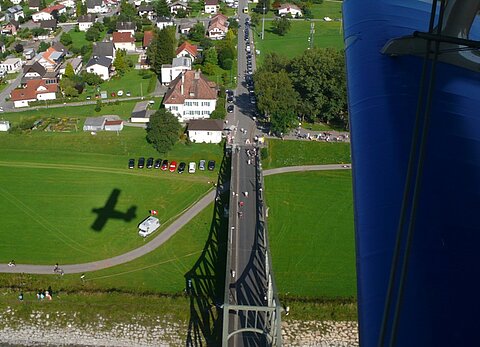 Im Anflug auf den Feldflugplatz Widnau.