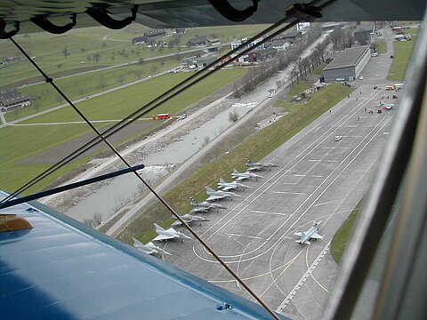 #10_Wettbewerbsflug Ringier Print Adligenswil 28.3.03