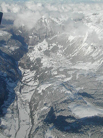 Lauterbrunnental mit Wengen.