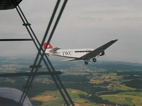 Die Junkers-Maschind dreht Richtung Dübendorf zu.