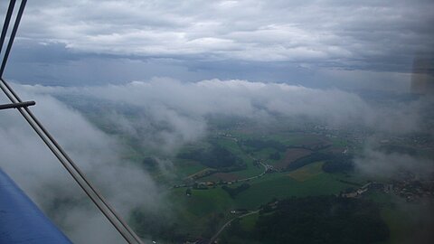 Wolcken begleiten uns auf dem ganzen Flug.