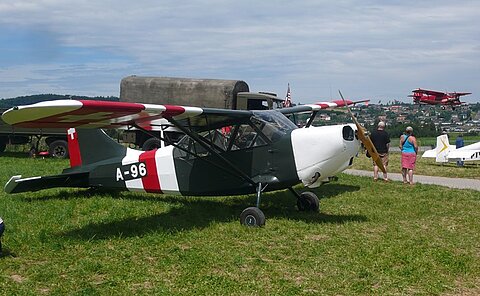 Eine zweite An-2 bei der Landung.