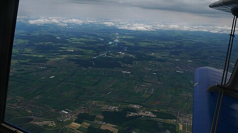 Bild Mitte der Wohlensee.
