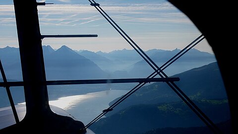 Thunersee mit Niesen.