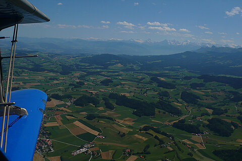 In der Weite Eiger, Mönch, Jungfrau und Stockhorn.