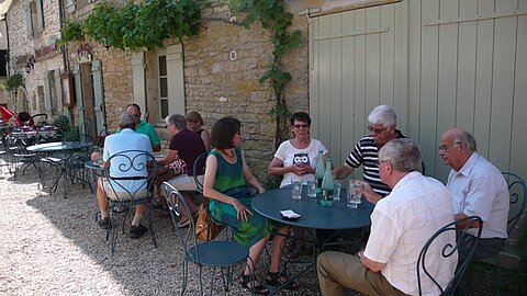 Siesta im Restaurant.