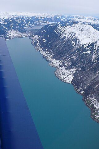 Spiegelblanker Brienzersee.