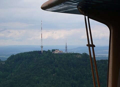 Vorbei am Hausberg von Zürich dem Uetliberg.
