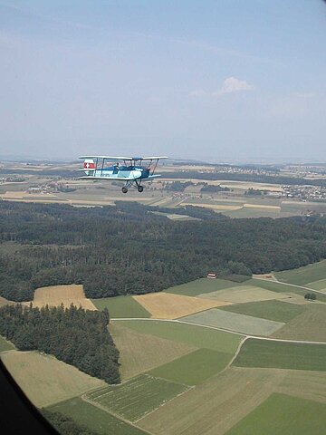 In Formation mit dem Tiger Moth.