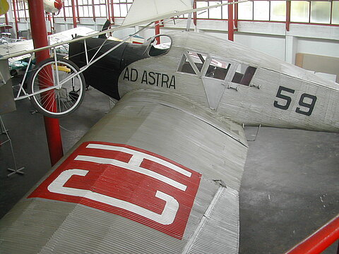 Ehemaliges Schweizerflugzeug.