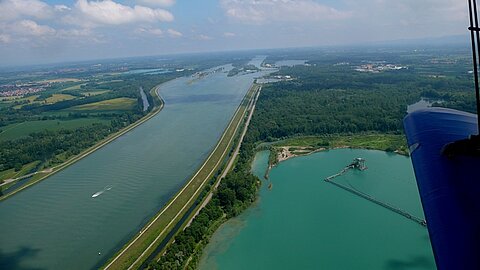 Vereinsflug entlang dem Rhein.