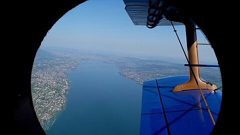 Der Ungarnflug führt uns über den Zürichsee.