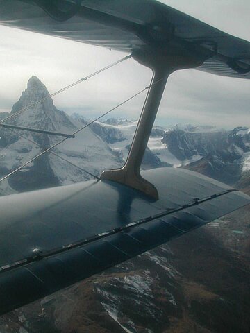 Das Matterhorn taucht auf.