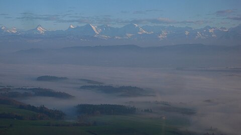Berneralpen im Abendlicht.
