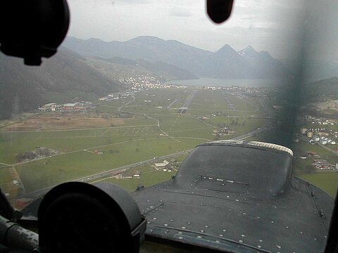 Anflug auf Buochs.