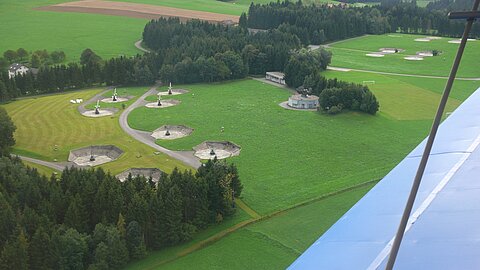 Alte Lenkfaffenstellungen auf dem Zugerberg.