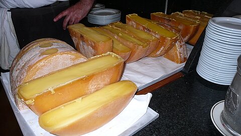 Raclette so weit das Auge reicht.