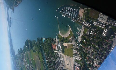 Blick auf Bielersee.
