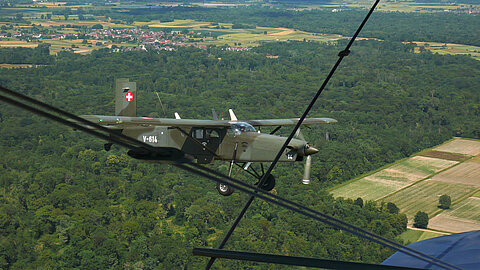 Beim Rückflug kommt der Porter in Formation.