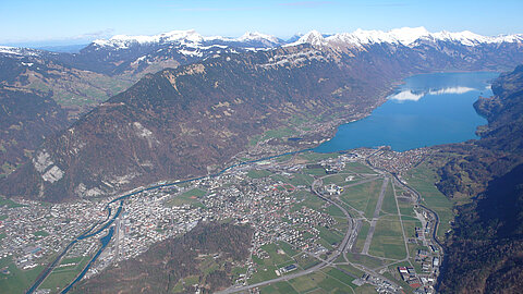 Interlaken mit Brienzersee.