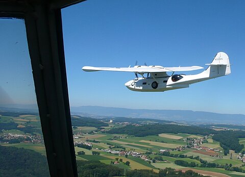 Eindrehen für einen tiefen Überflug ...