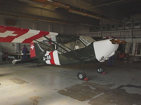 Der Stinson ist komplett, April 2006.