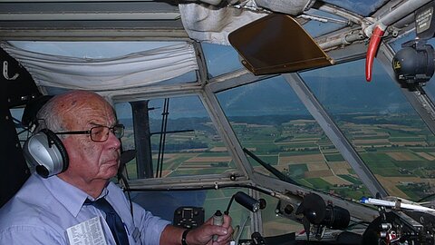 Konzentriert unser Pilot Hansruedi Dubler.