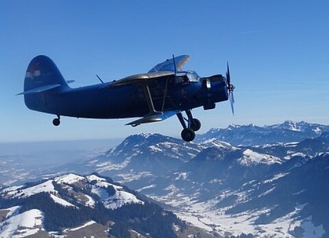 Eindrechen zum Überflug in das Justistal.