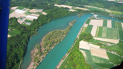 Aareschlaufe bei Mühleberg.