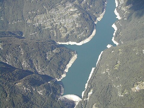 Verzasca stausee.