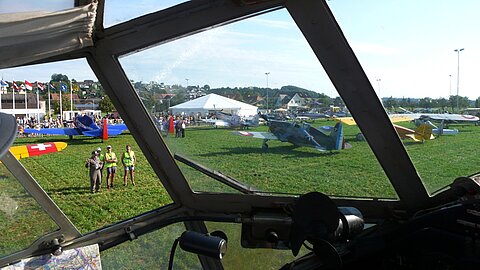 AN-2 startet zu einem Vereinsflug.