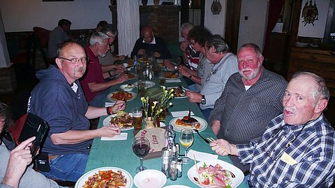 Gemütliches Abendessen.