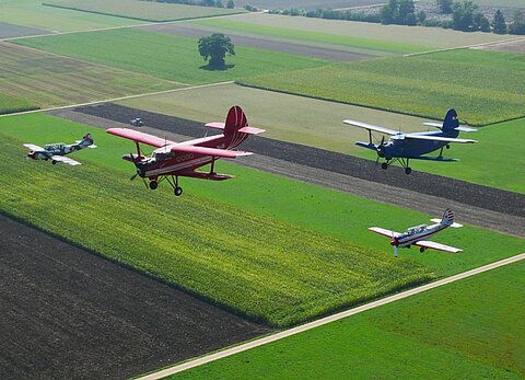 Schöner Verbandsflug.
