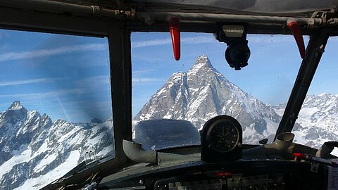 Der 4487m.üM. gelegene Berg.