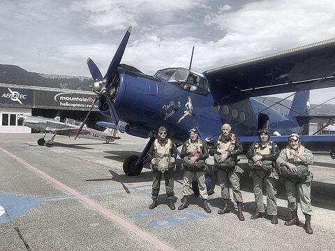 An-2 mit den Fallschirmspringer in Grenchen.
