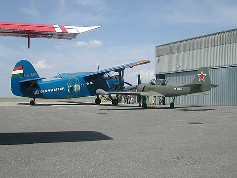 Tanken der Flugzeuge in Ecuvillens.
